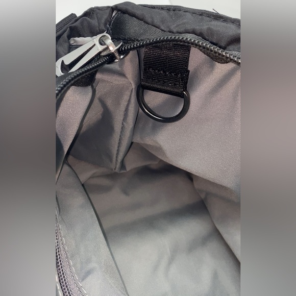 Nike Black Cross Body Tote Bag - Picture 11 of 14